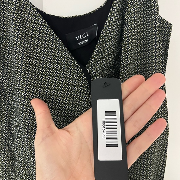 NWT | Vici Azura V-Neck Tie Waist Midi Dress | Size M - Picture 4 of 6